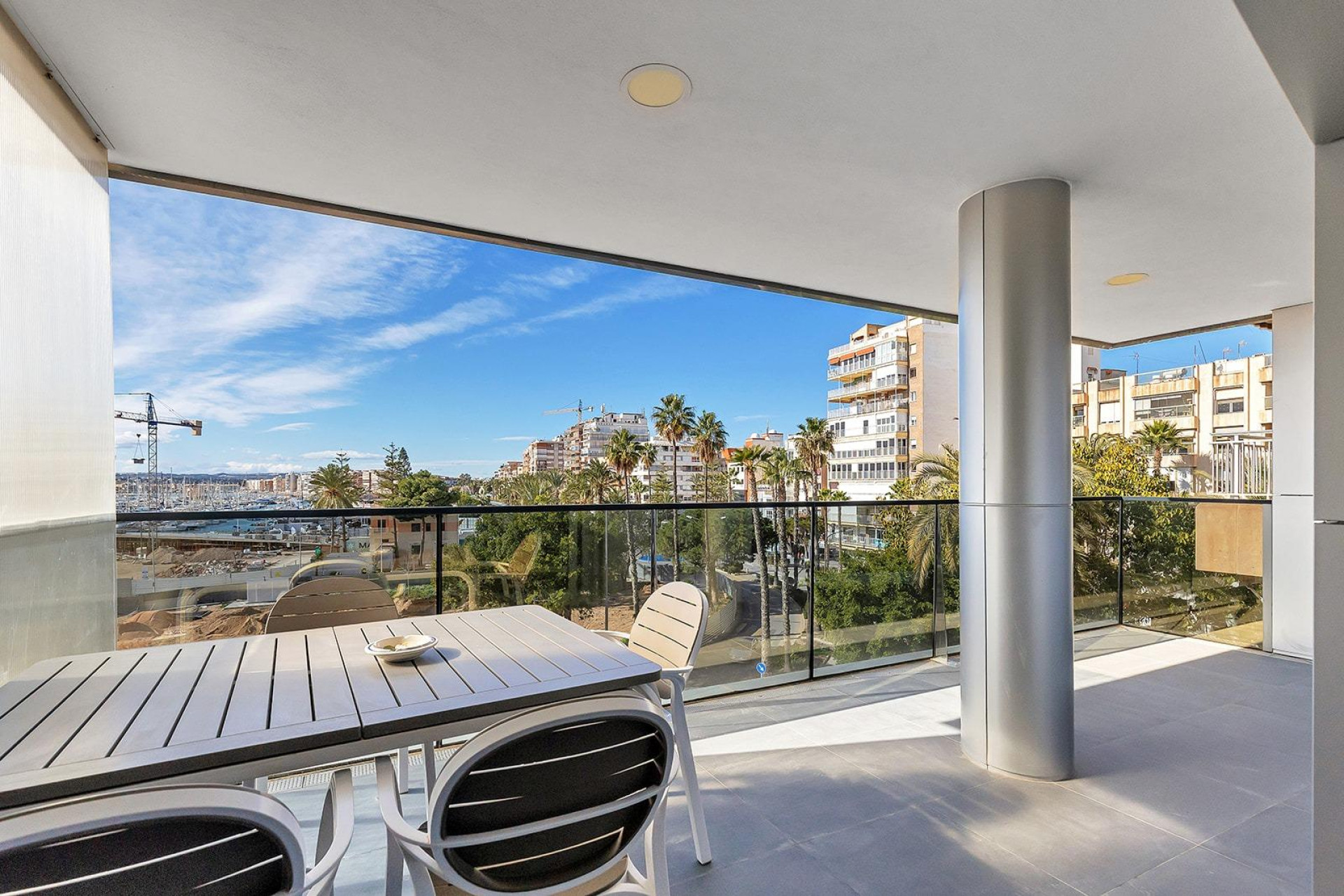 Herverkoop - Apartment - Torrevieja - Paseo maritimo