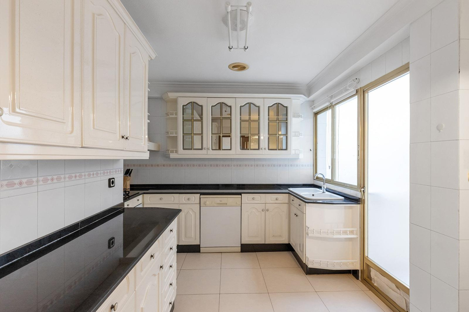 Herverkoop - Apartment - Torrevieja - Paseo maritimo