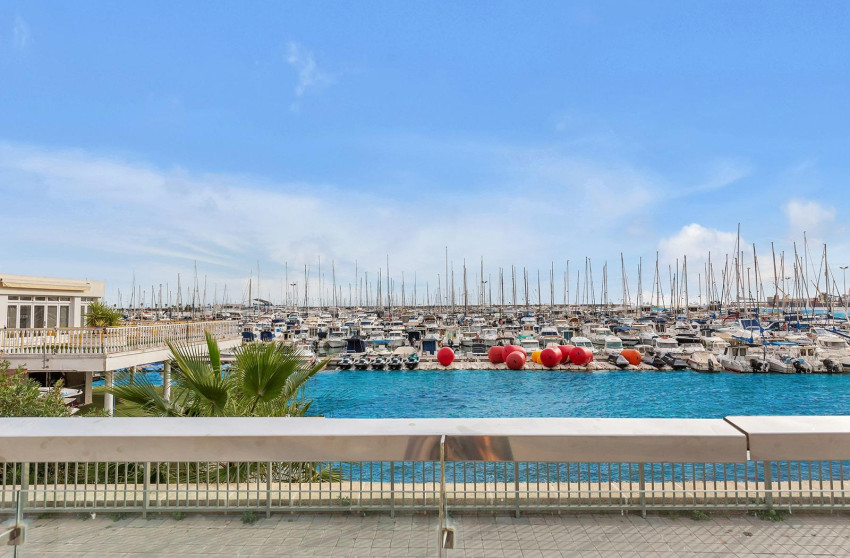 Herverkoop - Apartment - Torrevieja - Paseo maritimo