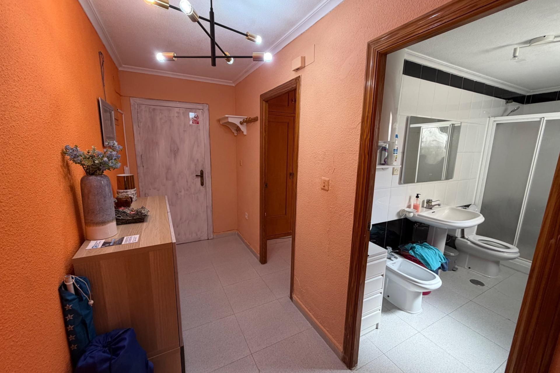 Herverkoop - Apartment - Torrevieja - Paseo maritimo
