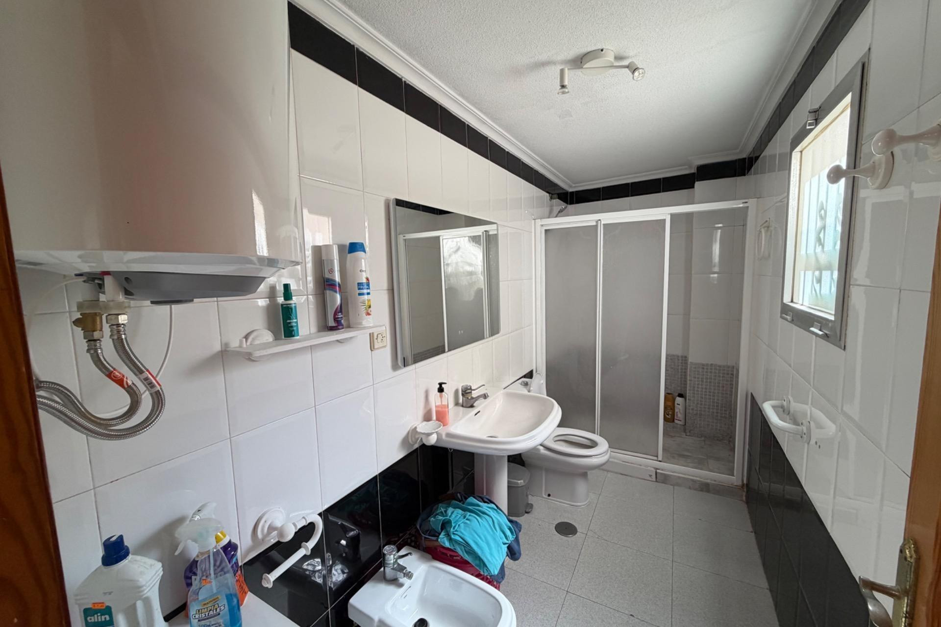 Herverkoop - Apartment - Torrevieja - Paseo maritimo