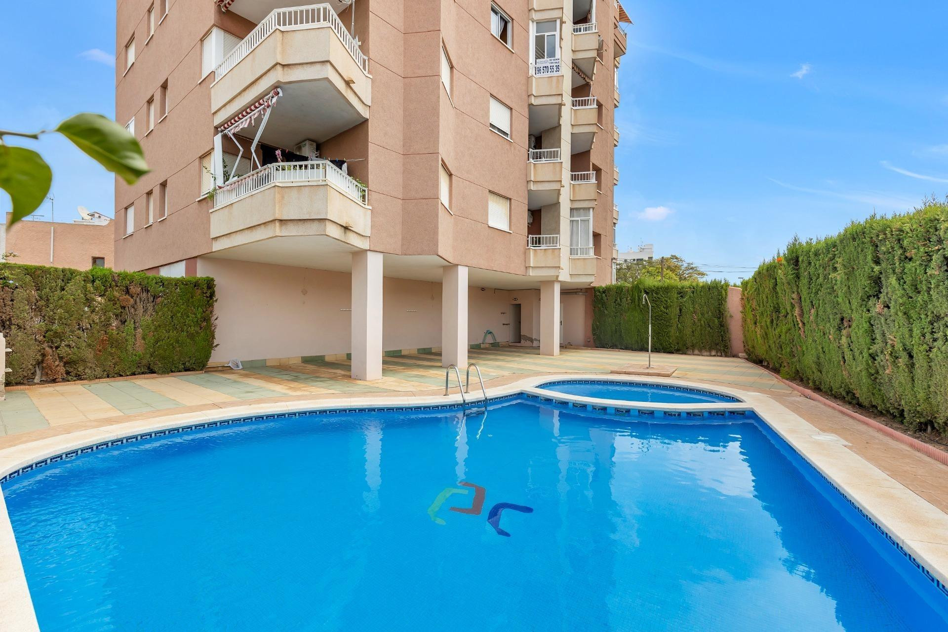 Herverkoop - Apartment - Torrevieja - Playa de los locos