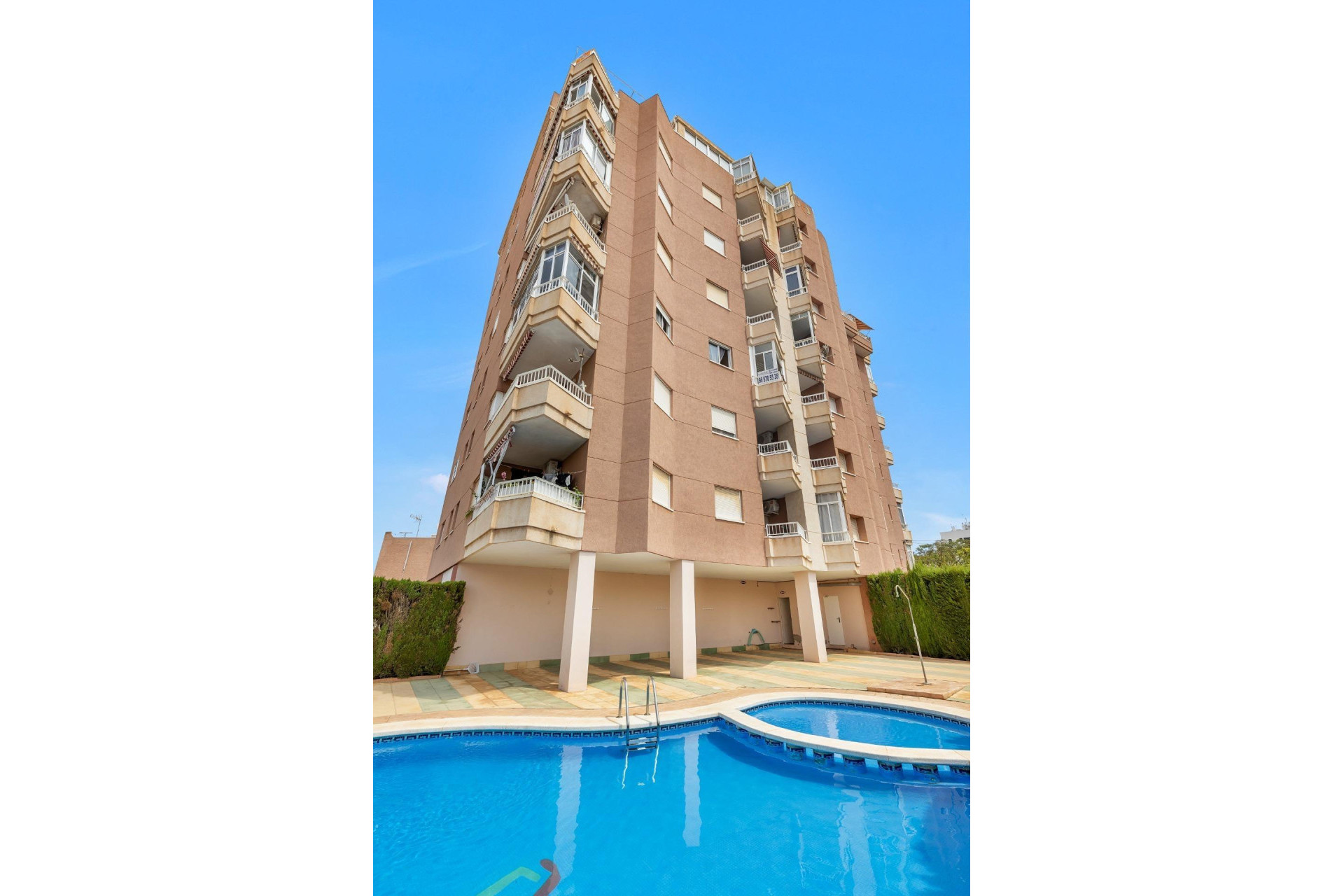 Herverkoop - Apartment - Torrevieja - Playa de los locos