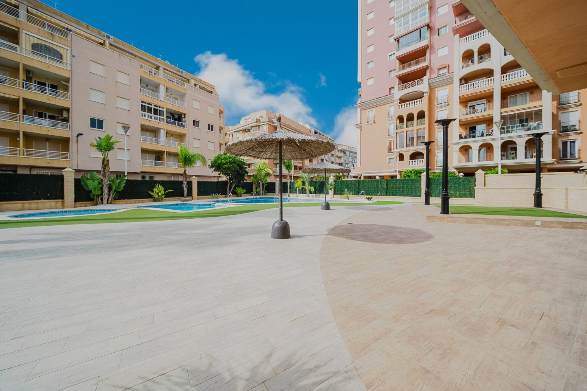 Herverkoop - Apartment - Torrevieja - Playa de los locos