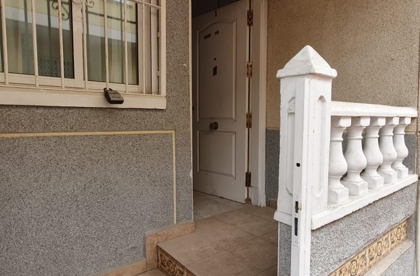 Herverkoop - Apartment - Torrevieja - Playa de los locos