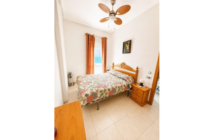 Herverkoop - Apartment - Torrevieja - Playa de los locos