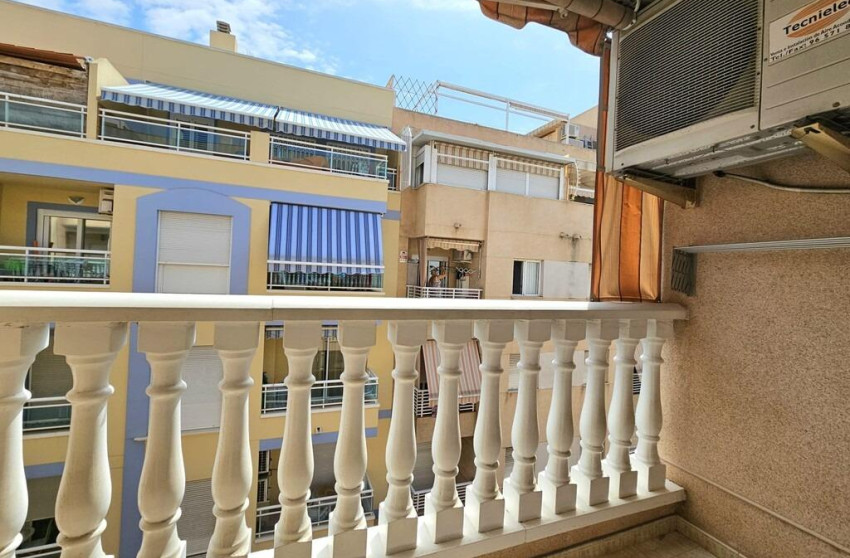 Herverkoop - Apartment - Torrevieja - Playa de los locos