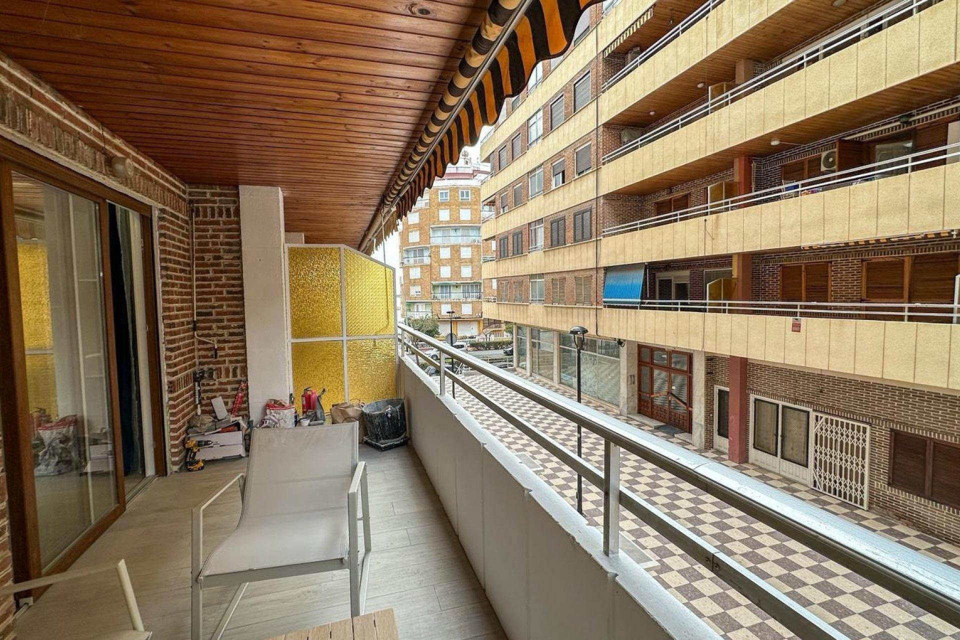 Herverkoop - Apartment - Torrevieja - Playa de los Naufragos