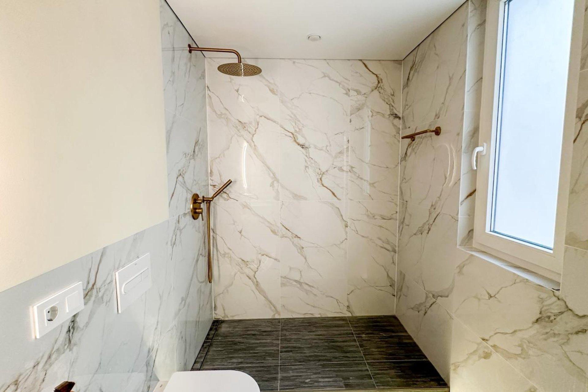 Herverkoop - Apartment - Torrevieja - Playa de los Naufragos