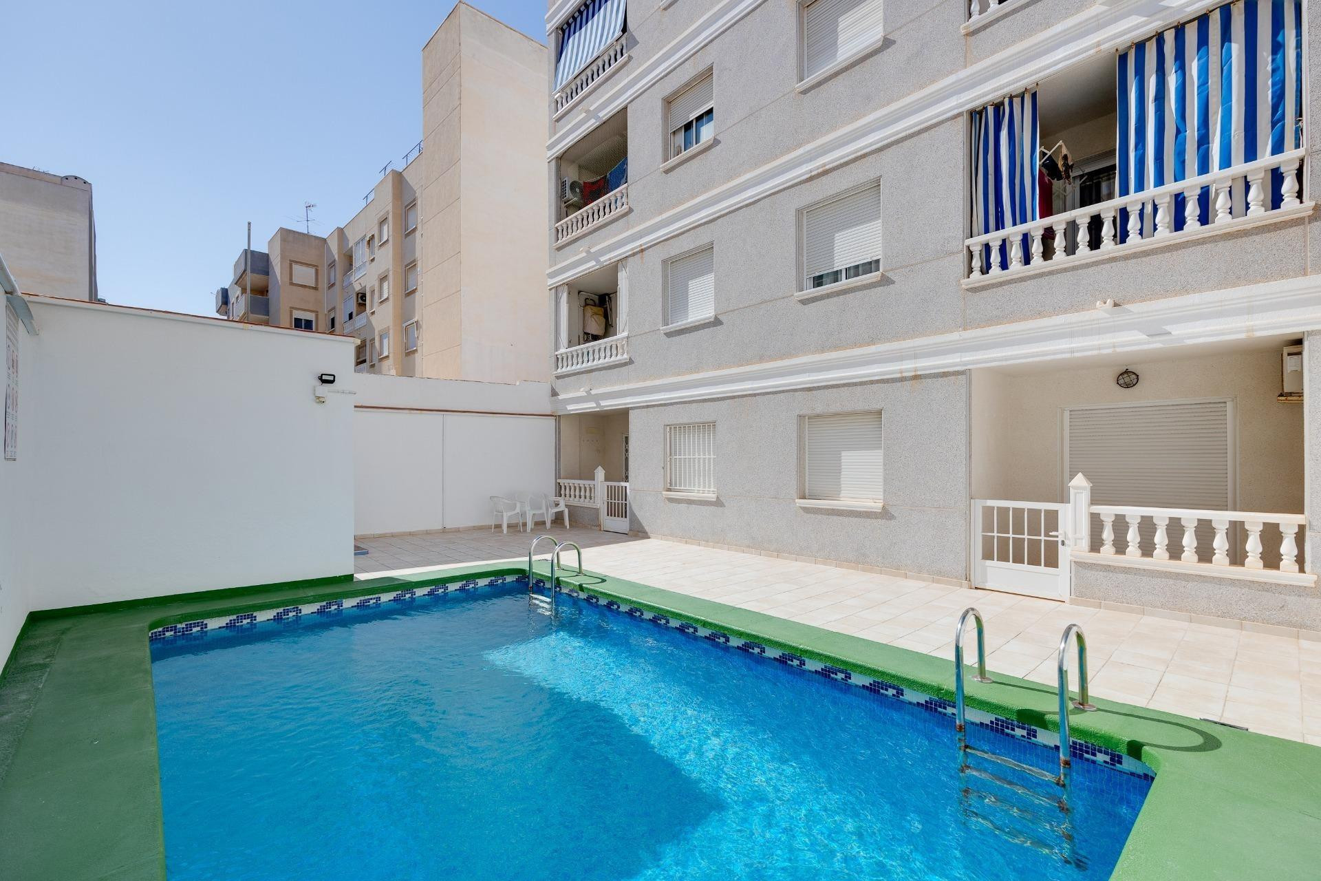 Herverkoop - Apartment - Torrevieja - Playa del cura