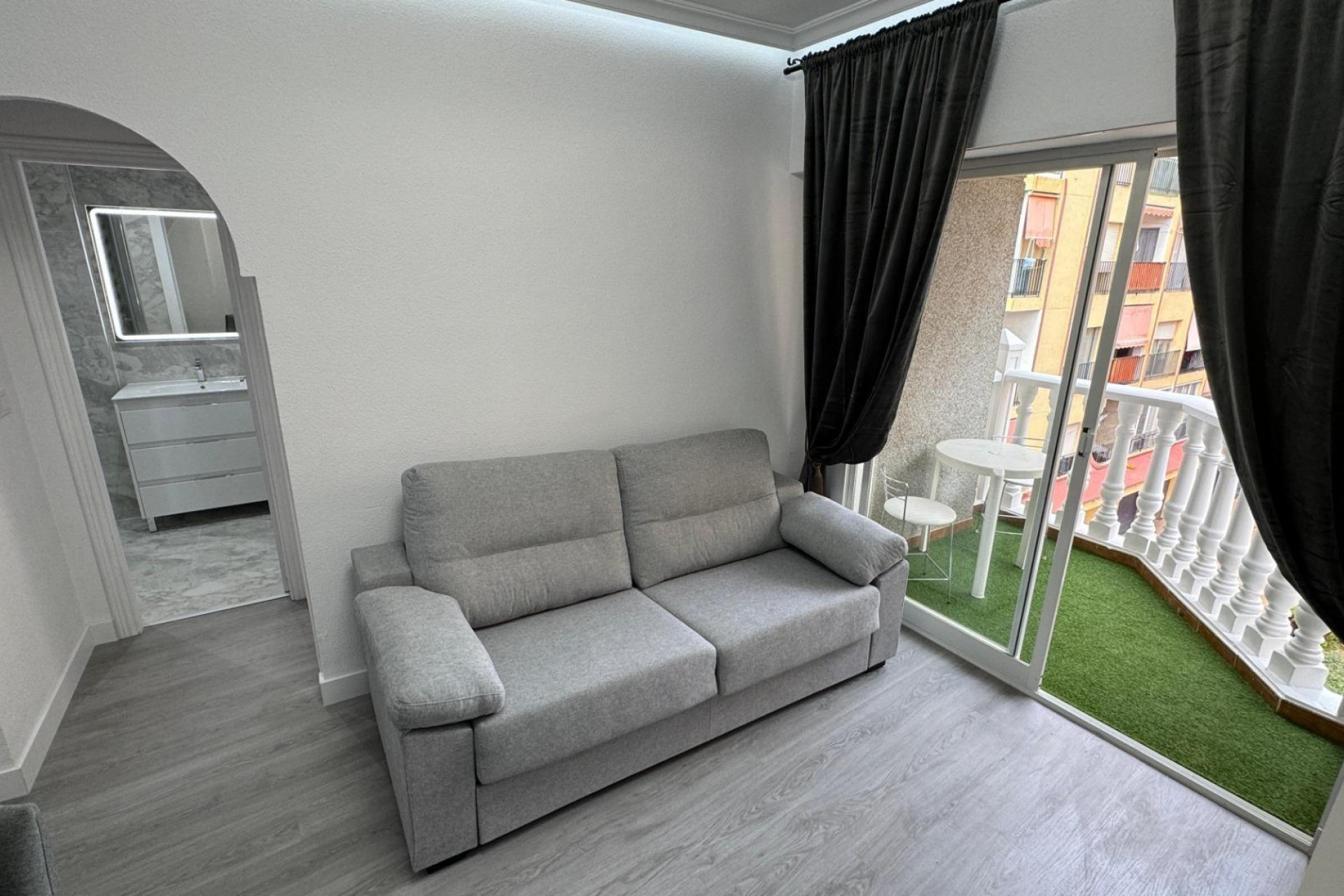 Herverkoop - Apartment - Torrevieja - Playa del cura