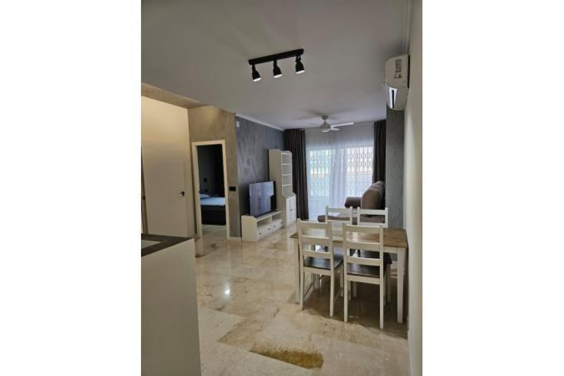 Herverkoop - Apartment - Torrevieja - Playa del cura