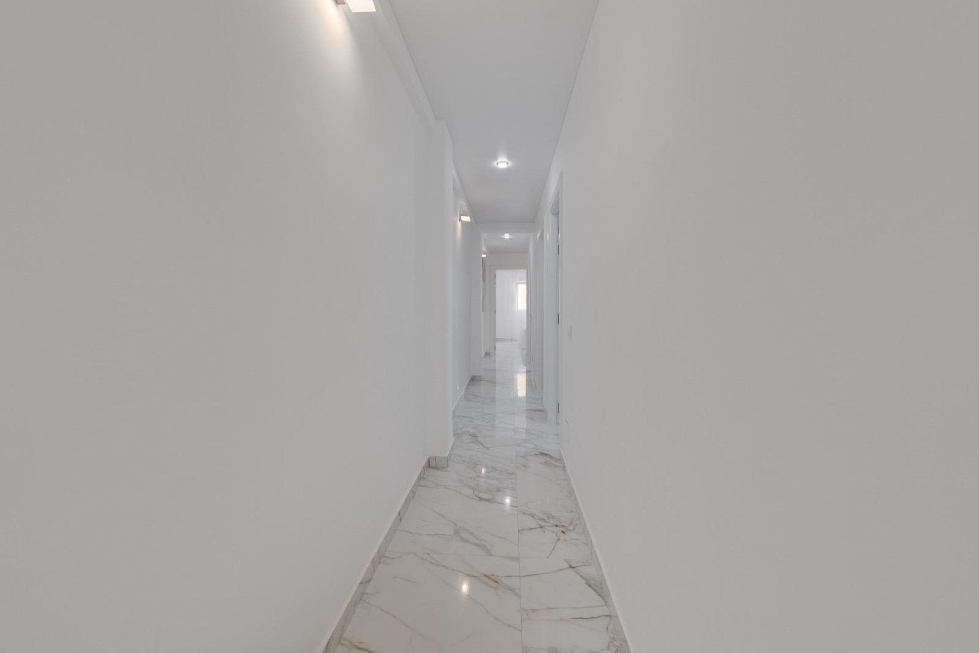 Herverkoop - Apartment - Torrevieja - Playa del Cura