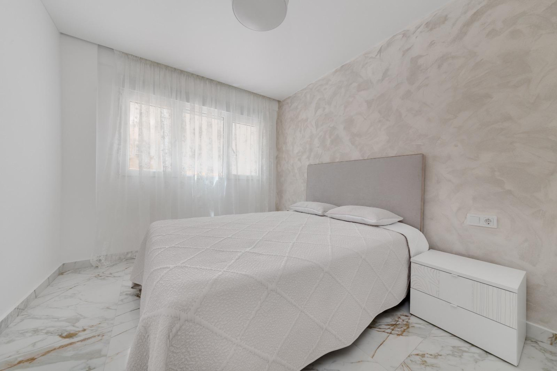 Herverkoop - Apartment - Torrevieja - Playa del Cura