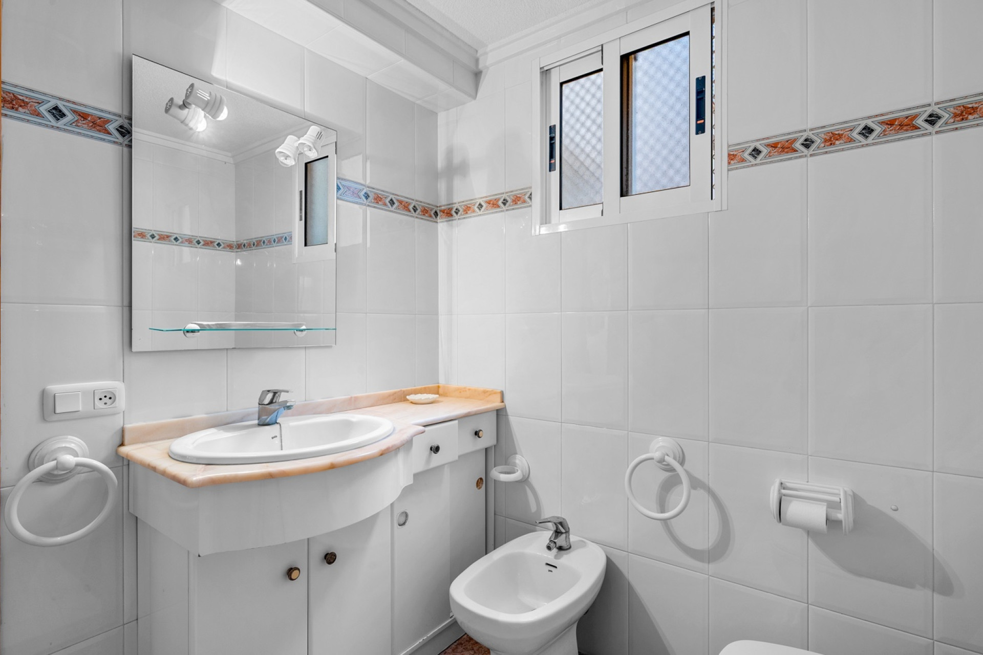 Herverkoop - Apartment - Torrevieja - Playa Del Cura