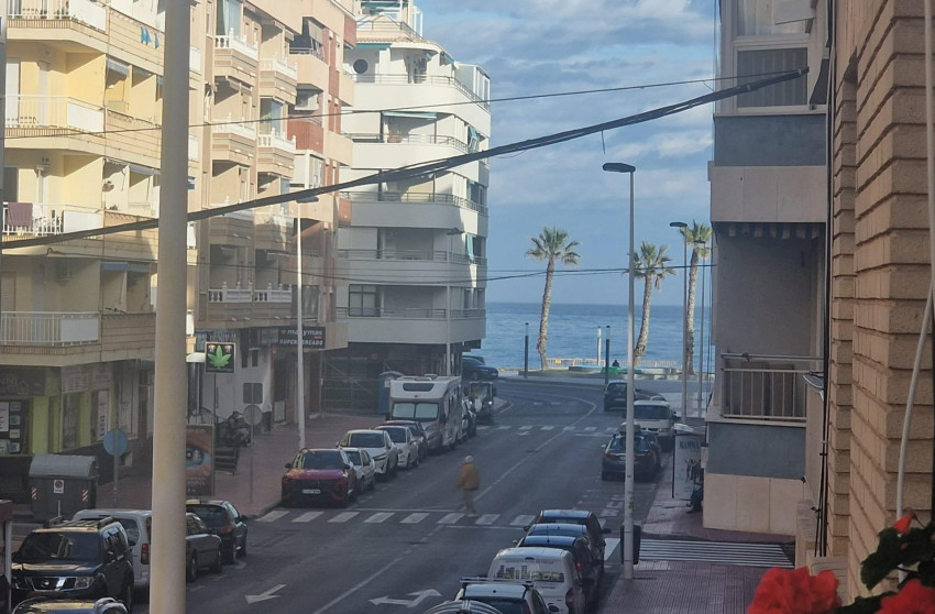 Herverkoop - Apartment - Torrevieja - Playa del cura