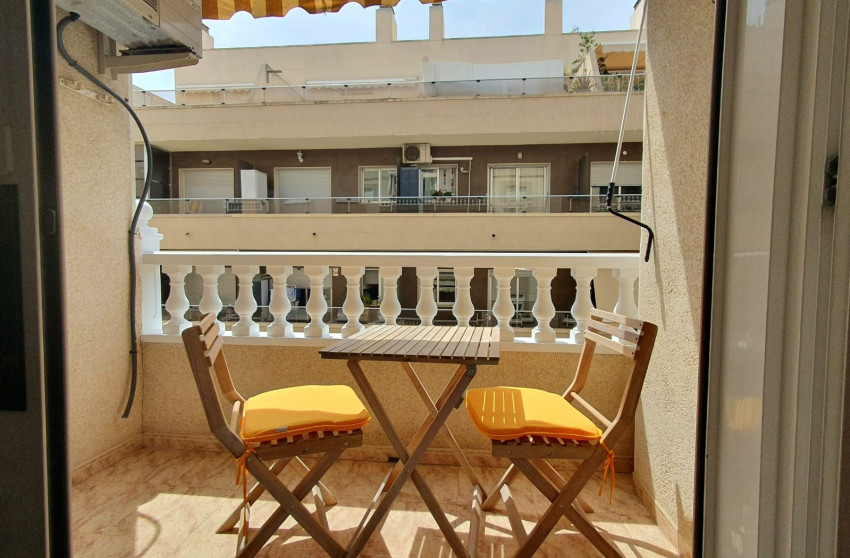 Herverkoop - Apartment - Torrevieja - Playa del Cura