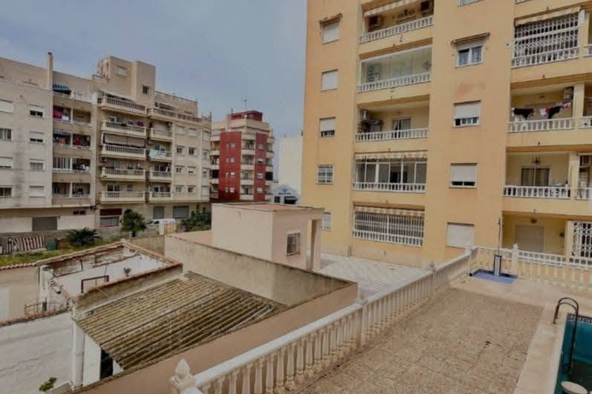 Herverkoop - Apartment - Torrevieja - Playa del Cura