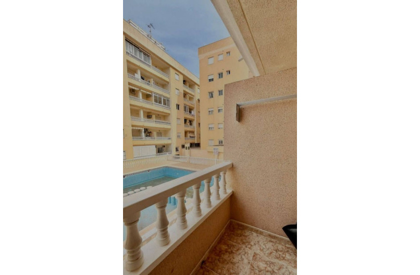 Herverkoop - Apartment - Torrevieja - Playa del Cura