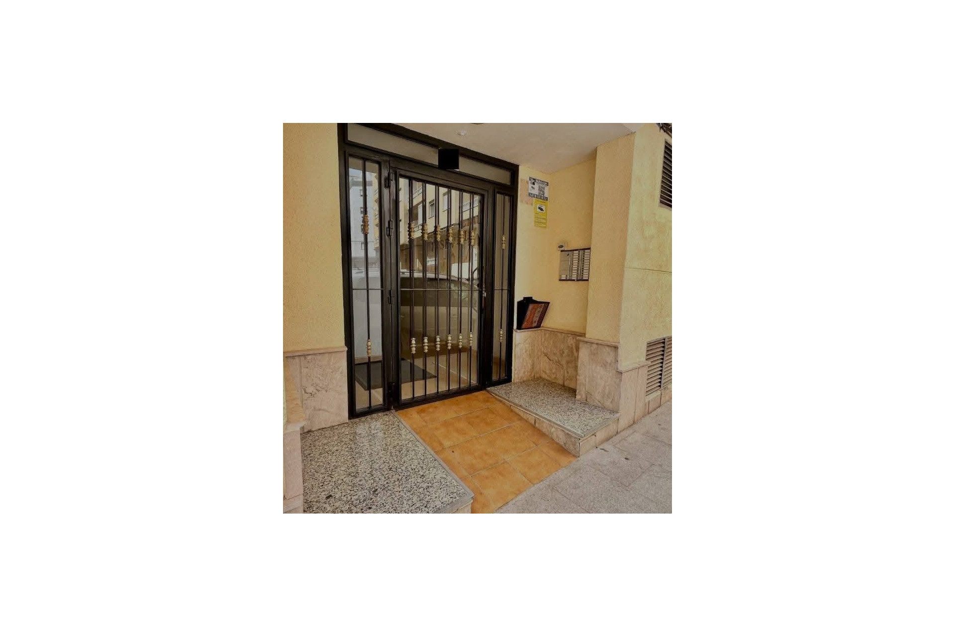 Herverkoop - Apartment - Torrevieja - Playa del Cura