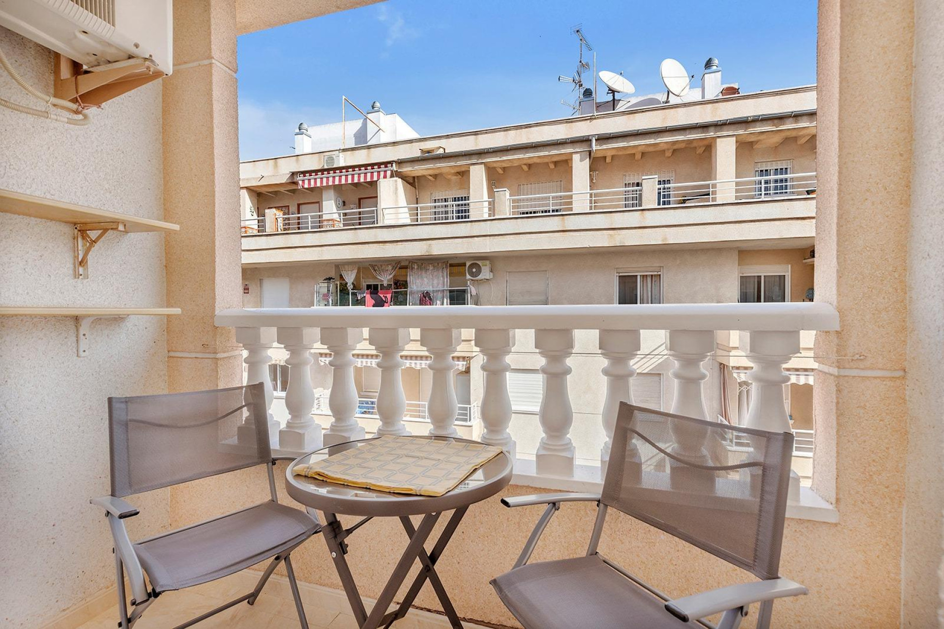 Herverkoop - Apartment - Torrevieja - Playa del cura
