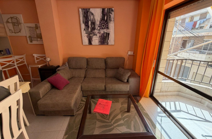 Herverkoop - Apartment - Torrevieja - Playa del Cura