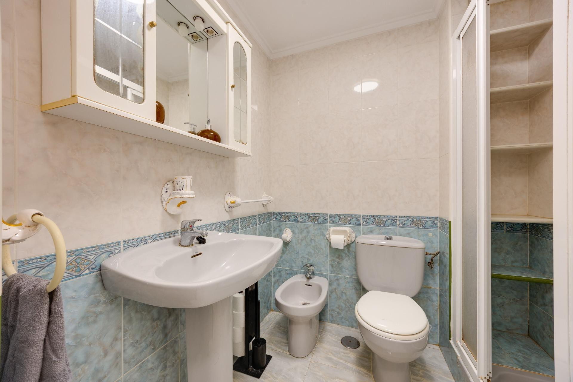 Herverkoop - Apartment - Torrevieja - Playa del cura