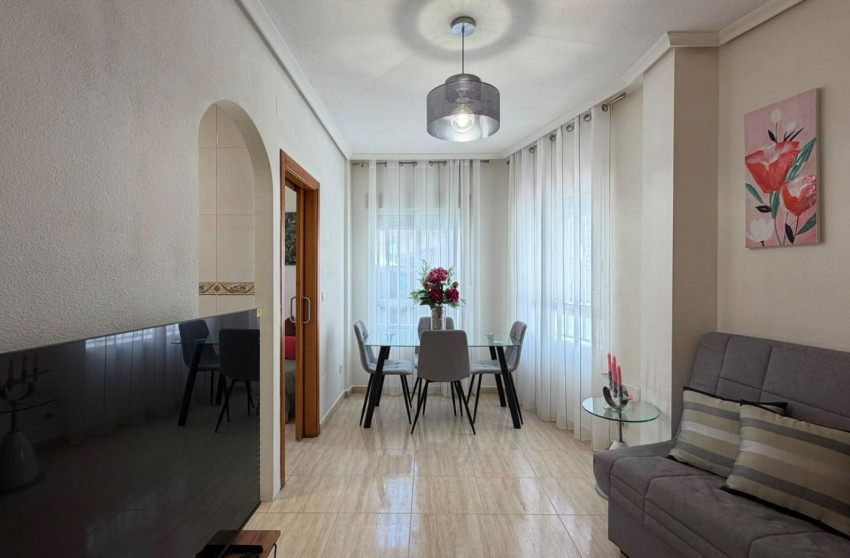 Herverkoop - Apartment - Torrevieja - Playa del Cura