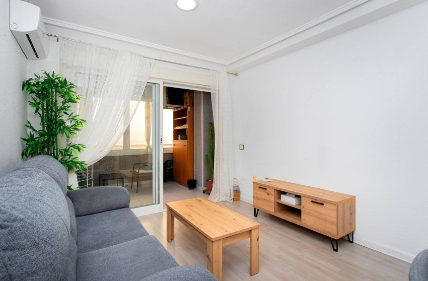 Herverkoop - Apartment - Torrevieja - Playa del cura