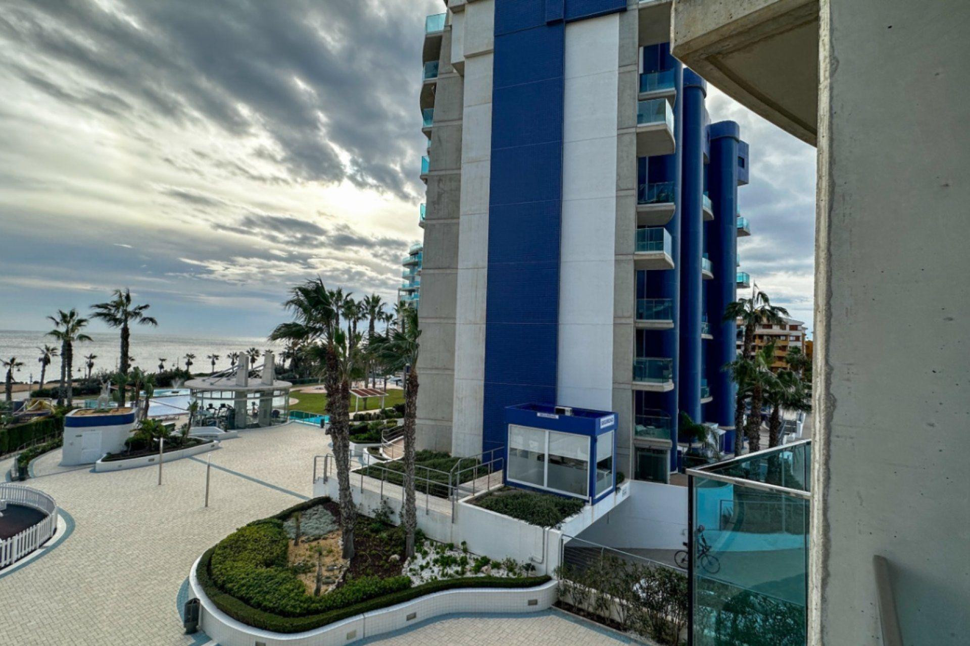 Herverkoop - Apartment - Torrevieja - Punta prima