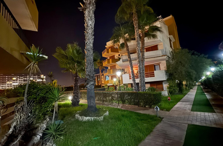 Herverkoop - Apartment - Torrevieja - Punta prima