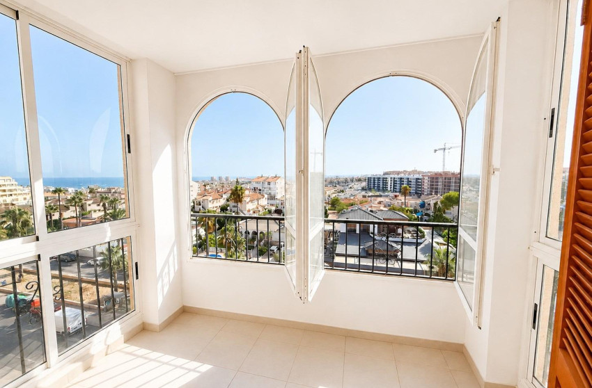 Herverkoop - Apartment - Torrevieja - Torre del moro