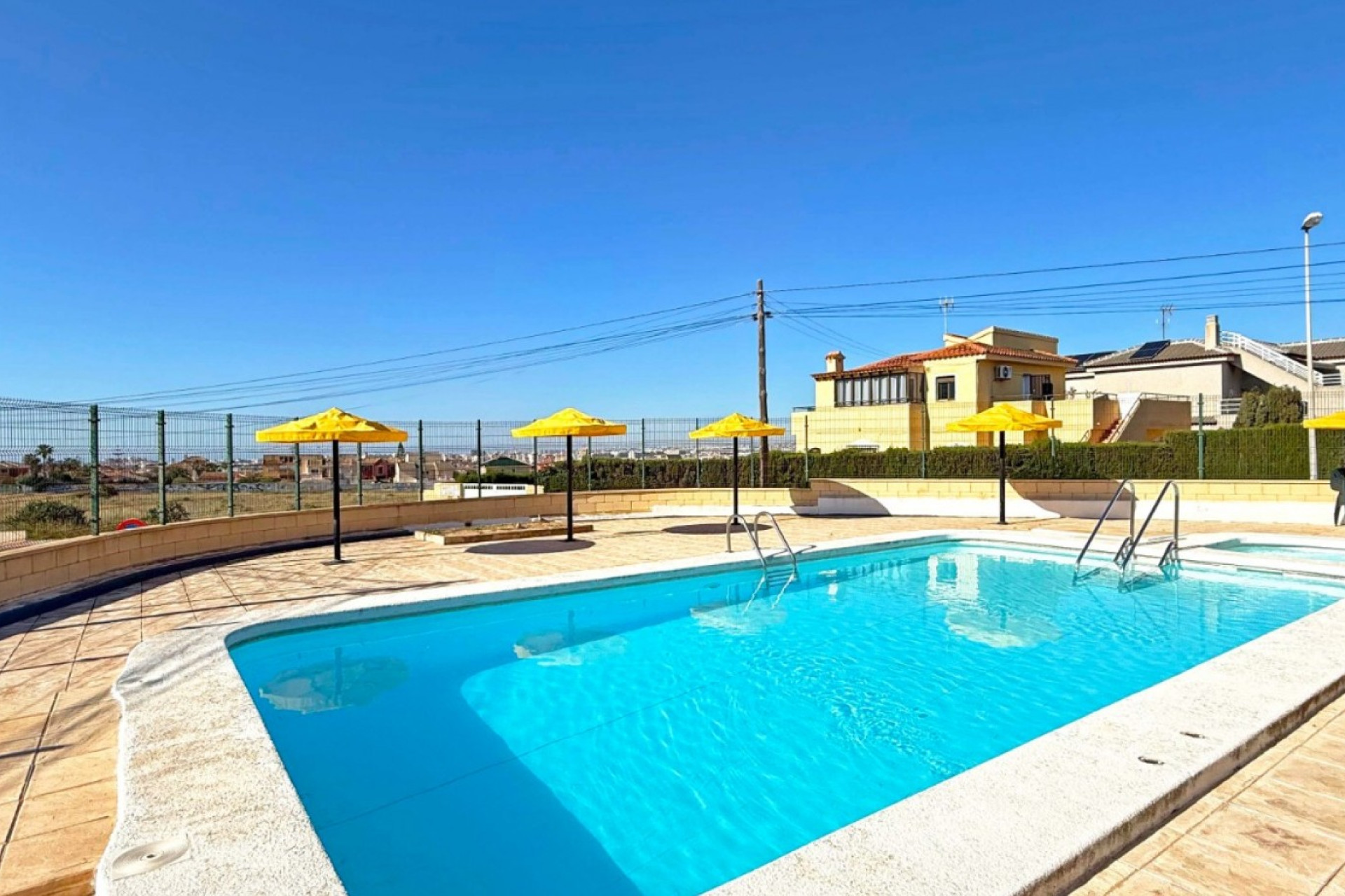 Herverkoop - Apartment - Torrevieja - Torre La Mata