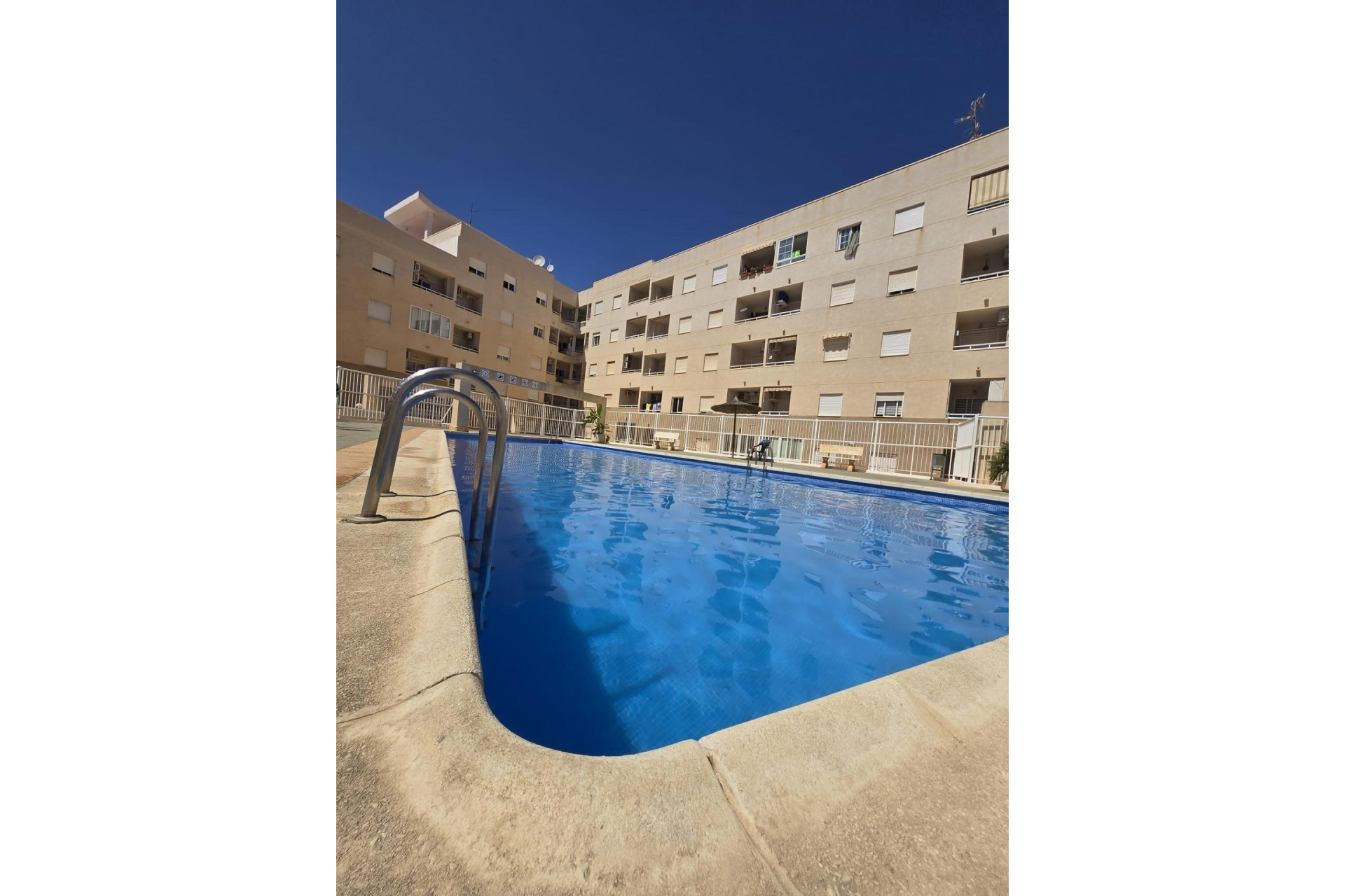 Herverkoop - Apartment - Torrevieja - torrevieja
