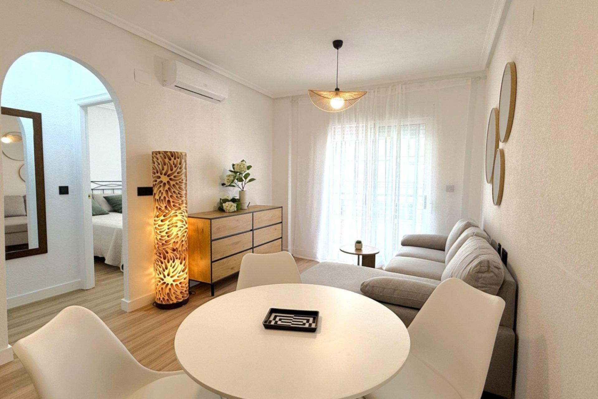 Herverkoop - Apartment - Torrevieja - torrevieja