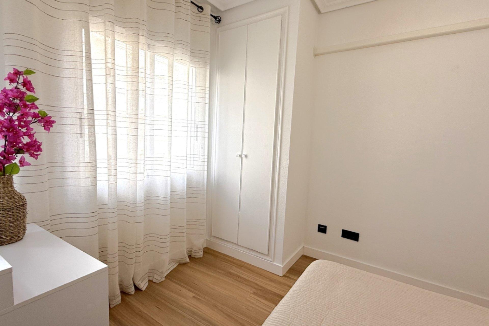 Herverkoop - Apartment - Torrevieja - torrevieja