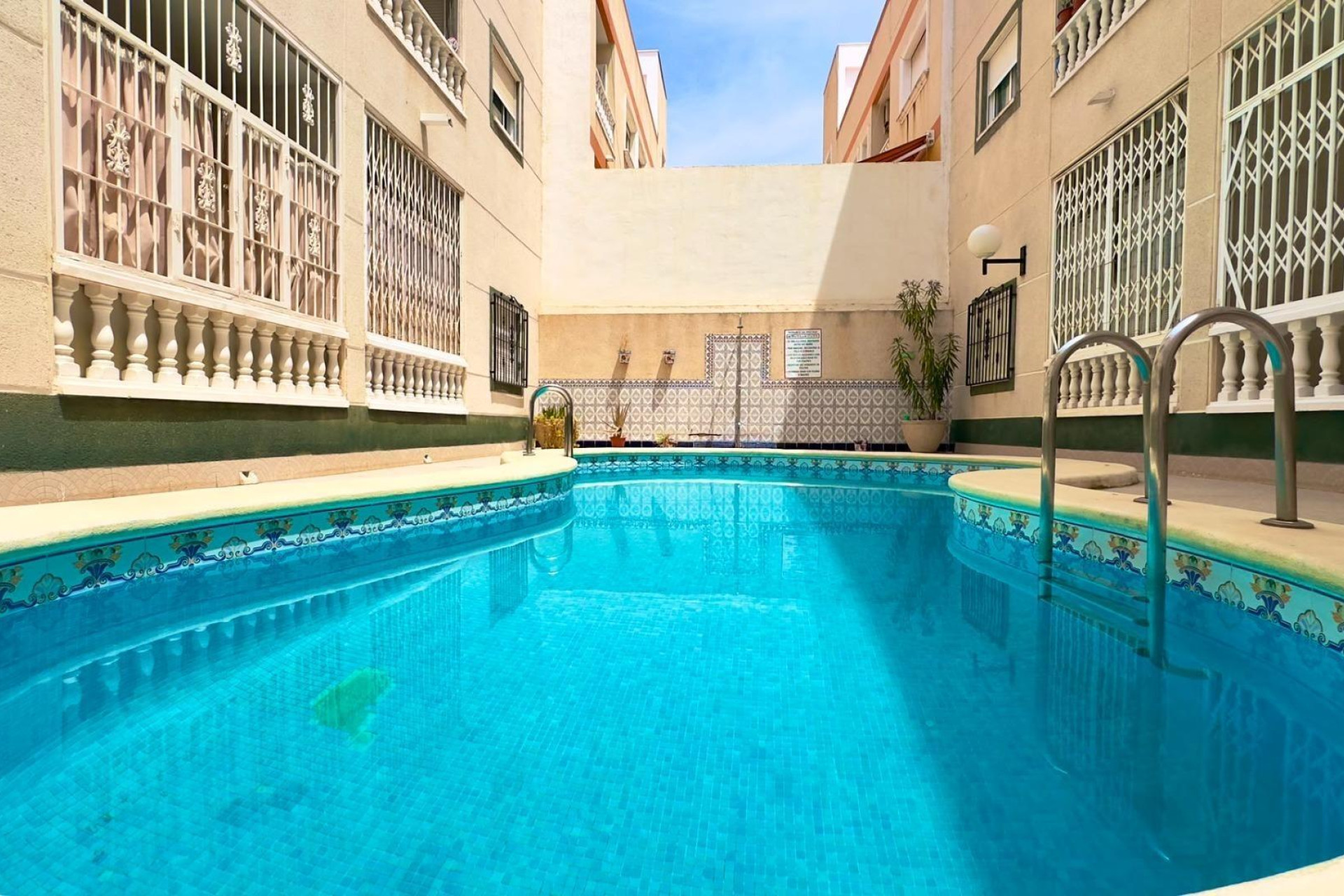 Herverkoop - Apartment - Torrevieja - torrevieja