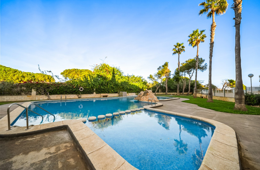 Herverkoop - Apartments - Torrevieja - La Mata