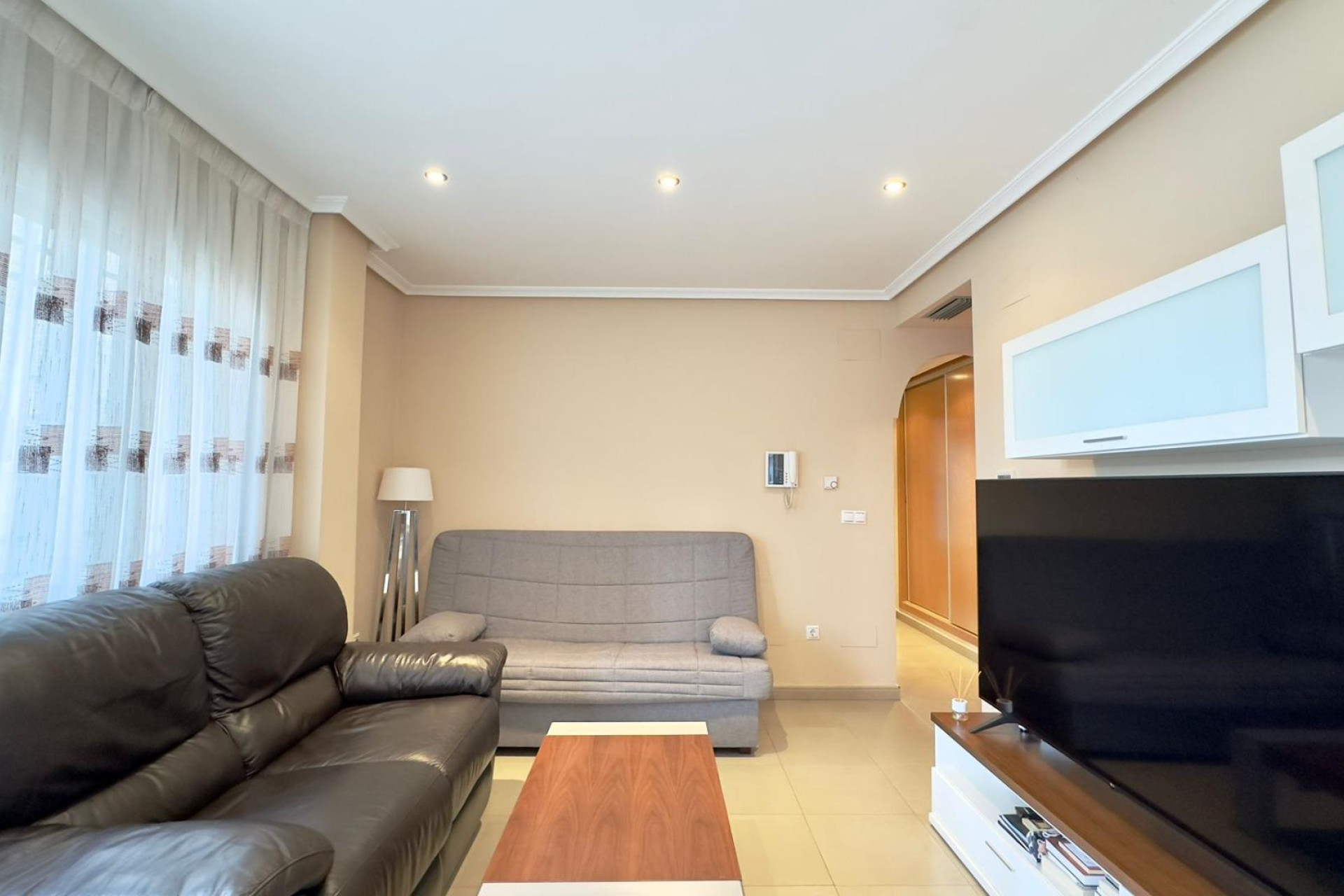 Herverkoop - Building - Torrevieja - Playa del cura