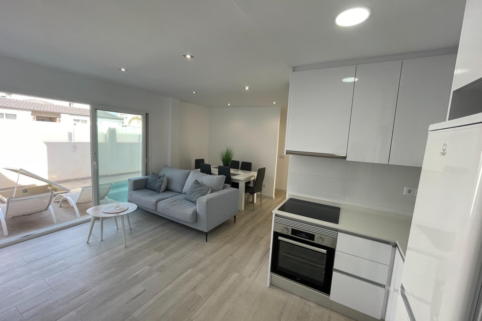 Herverkoop - Bungalow - Gelijkvloers - Cabo Roig