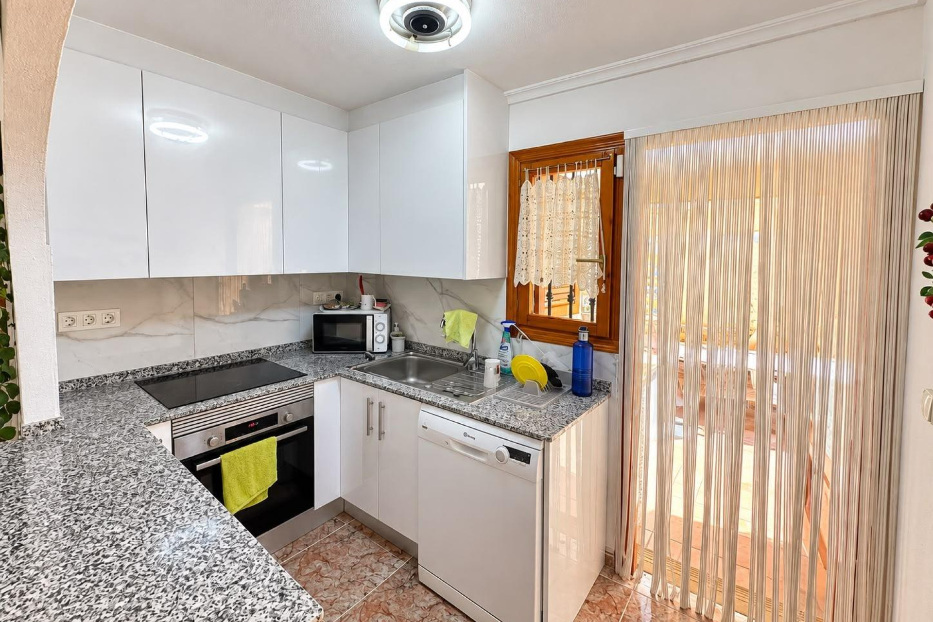 Herverkoop - Bungalow - Gelijkvloers - Guardamar del Segura - El moncayo