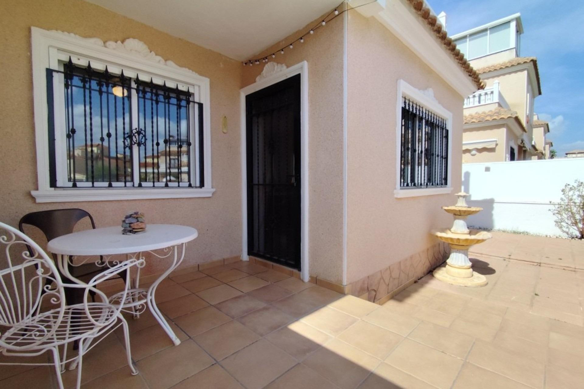 Herverkoop - Bungalow - Gelijkvloers - Orihuela Costa - Campoamor