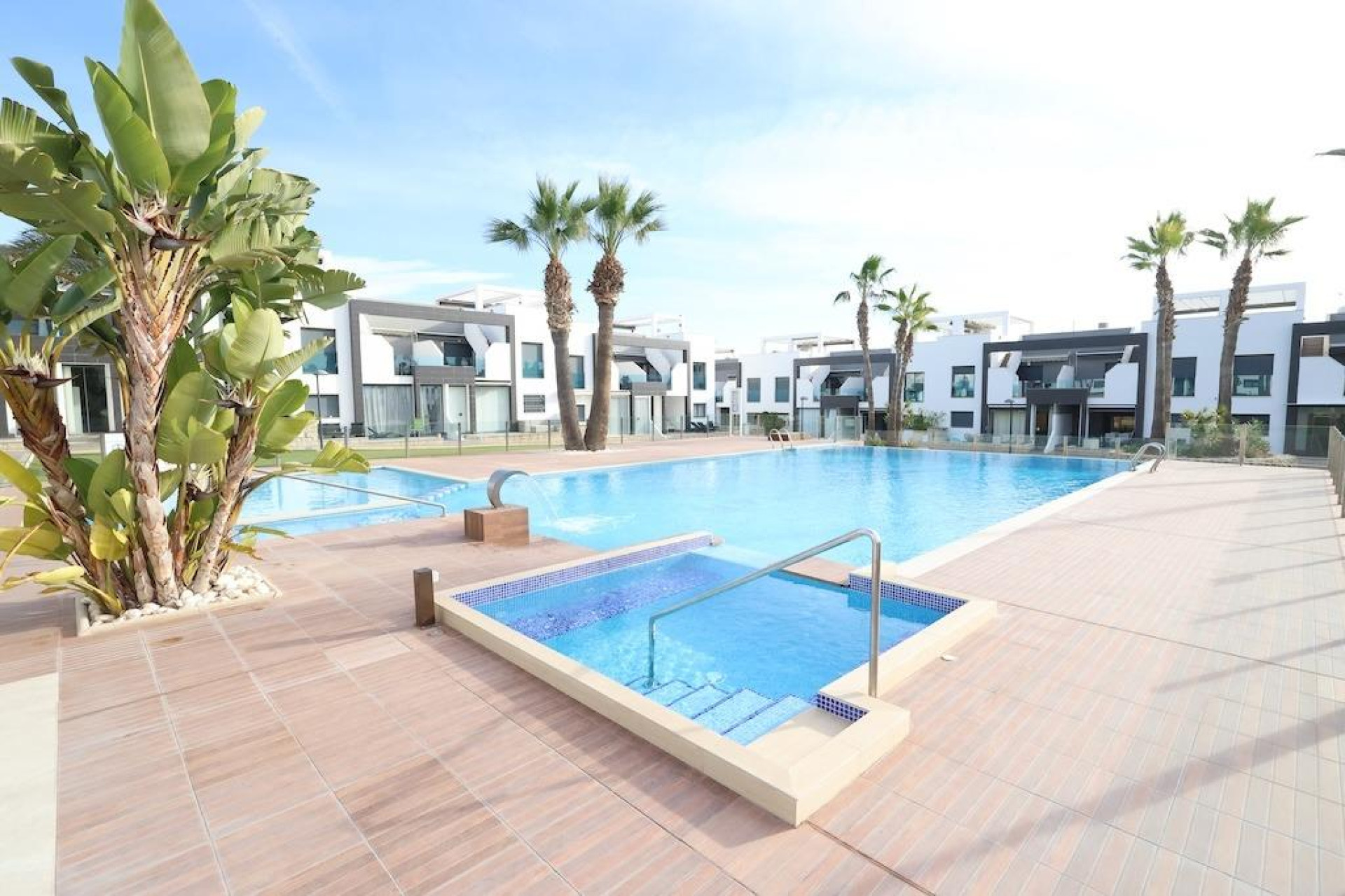 Herverkoop - Bungalow - Gelijkvloers - Orihuela Costa - La Zenia