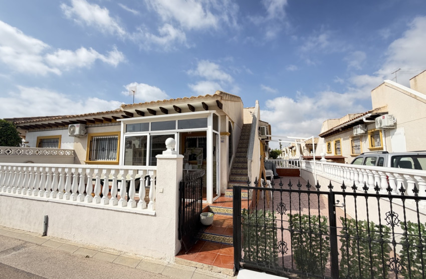 Herverkoop - Bungalow - Gelijkvloers - Orihuela Costa - La Zenia