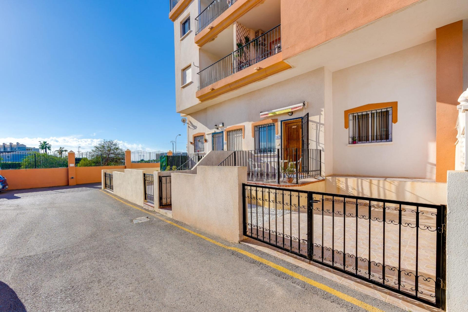 Herverkoop - Bungalow - Gelijkvloers - Orihuela Costa - Playa Flamenca