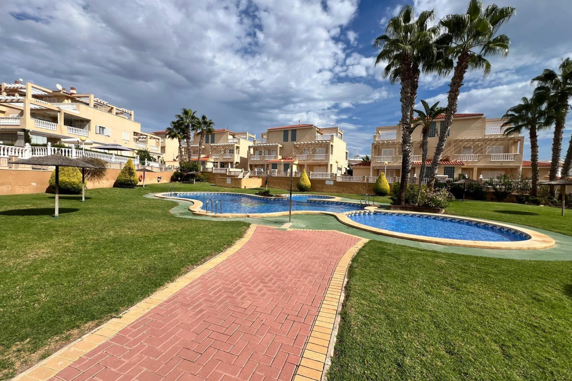 Herverkoop - Bungalow - Gelijkvloers - Orihuela Costa - Punta Prima