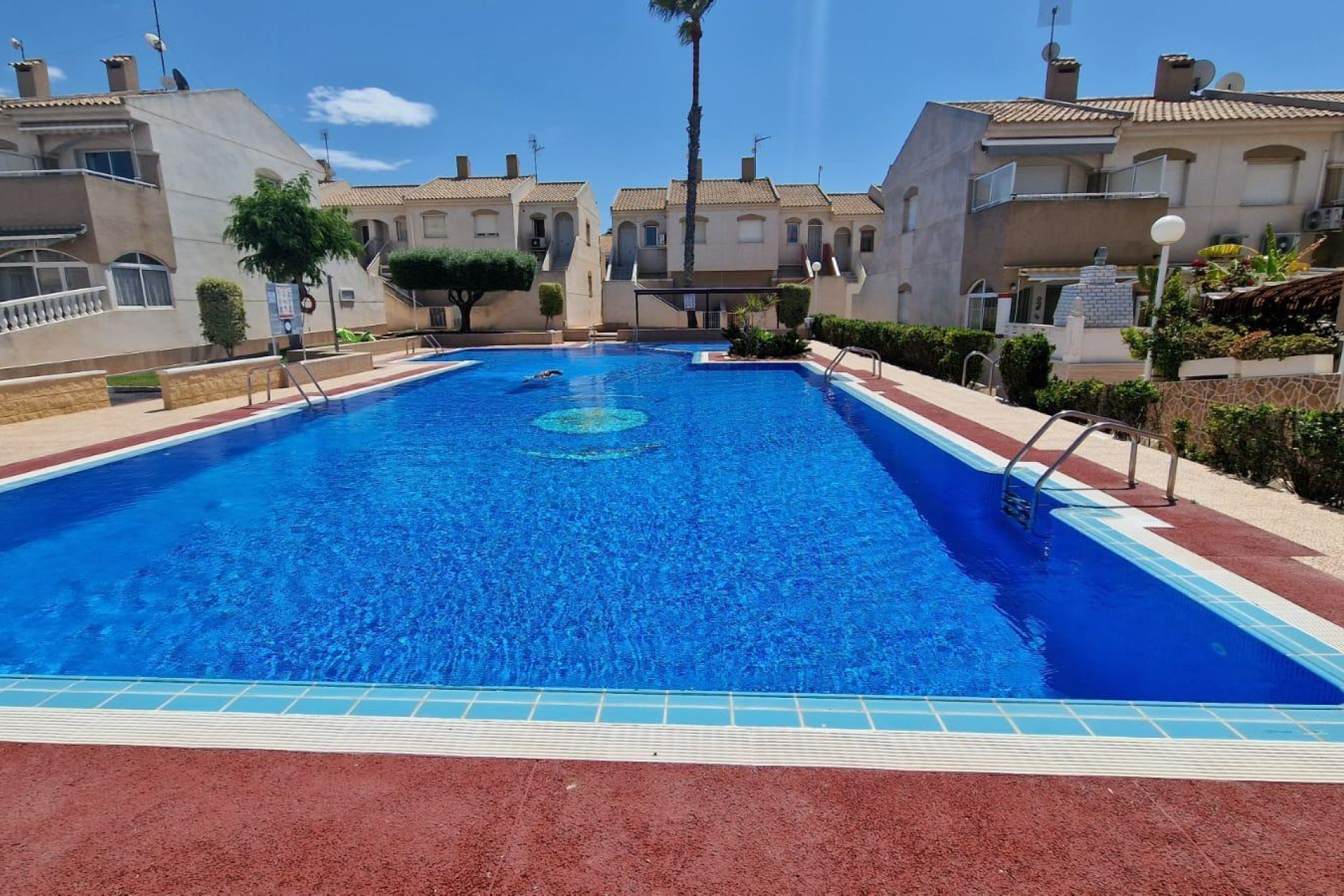 Herverkoop - Bungalow - Gelijkvloers - Torrevieja - Aguas nuevas 1