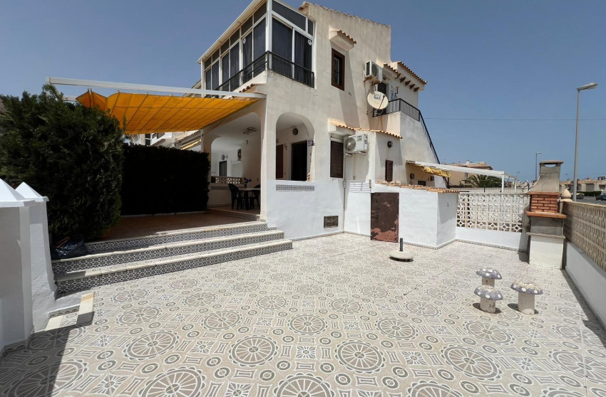 Herverkoop - Bungalow - Gelijkvloers - Torrevieja - Aguas nuevas 2