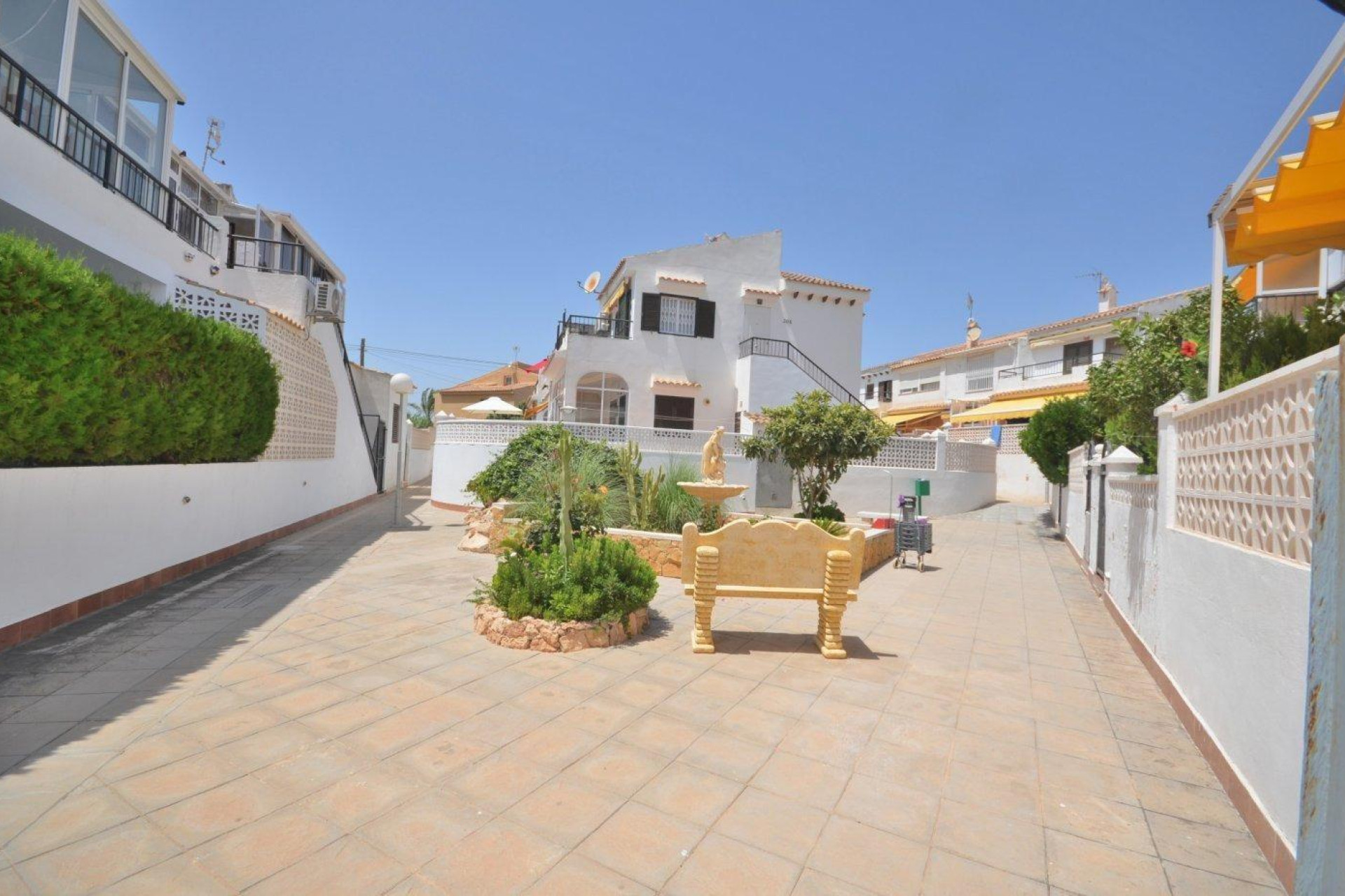 Herverkoop - Bungalow - Gelijkvloers - Torrevieja - Aguas nuevas 2