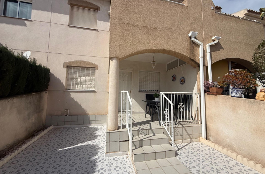 Herverkoop - Bungalow - Gelijkvloers - Torrevieja - Aguas Nuevas